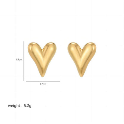 Gold heart-shaped earrings with measurements and weight on a white background