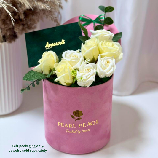 Amoura Signature Gift Box