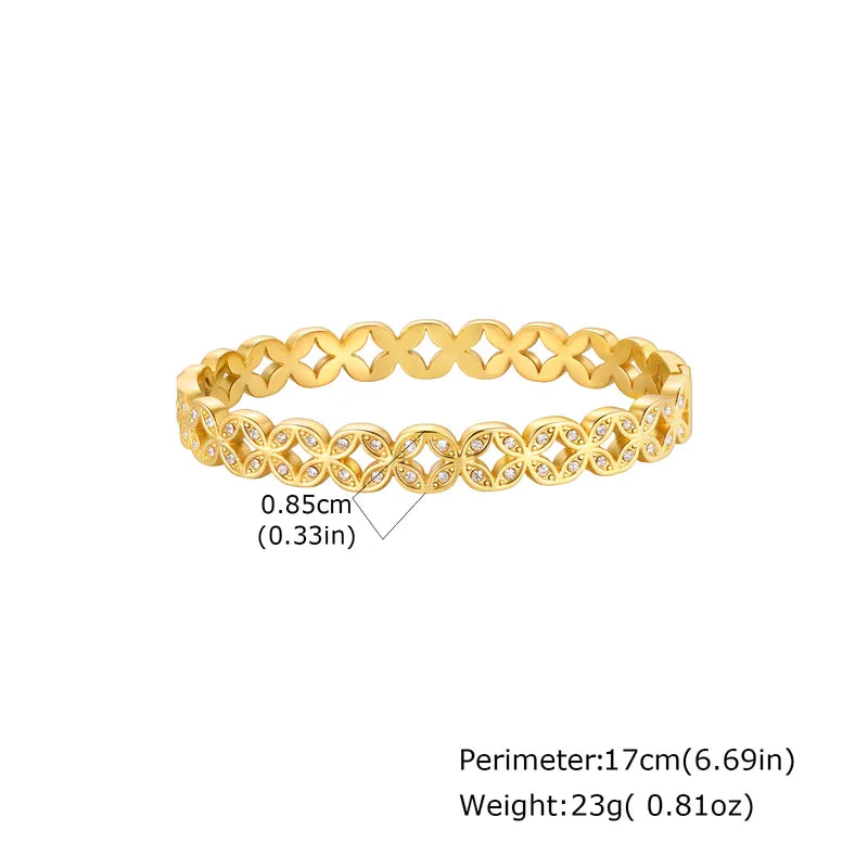 Gold bracelet with measurements and weight details on a white background