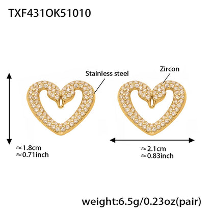 Heart-shaped earrings with labels indicating material composition and dimensions on a white background.
